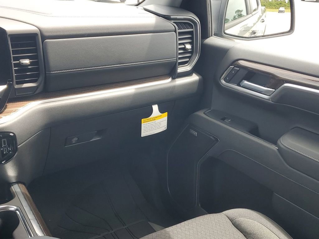 2026 Chevrolet Silverado 1500 RST photo 11