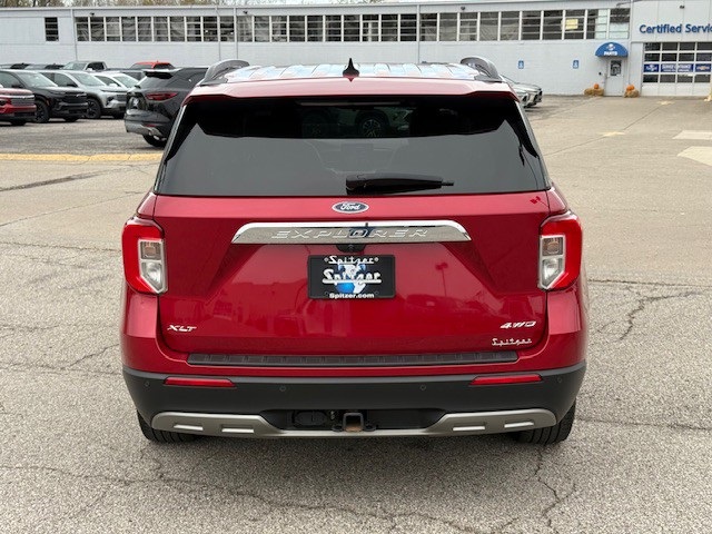 2021 Ford Explorer XLT photo 4