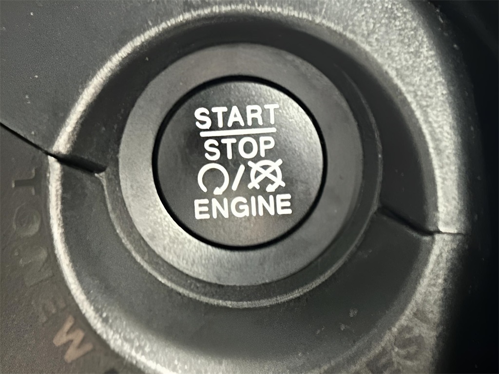 2018 Jeep Renegade Latitude North Edition photo 14