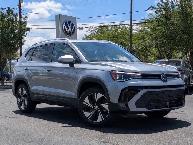 2025 Volkswagen Taos SE