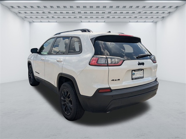 2023 Jeep Cherokee Altitude photo 2