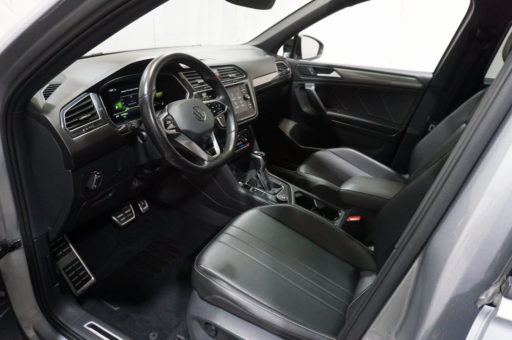 2022 Volkswagen Tiguan SE R-Line Black photo 4