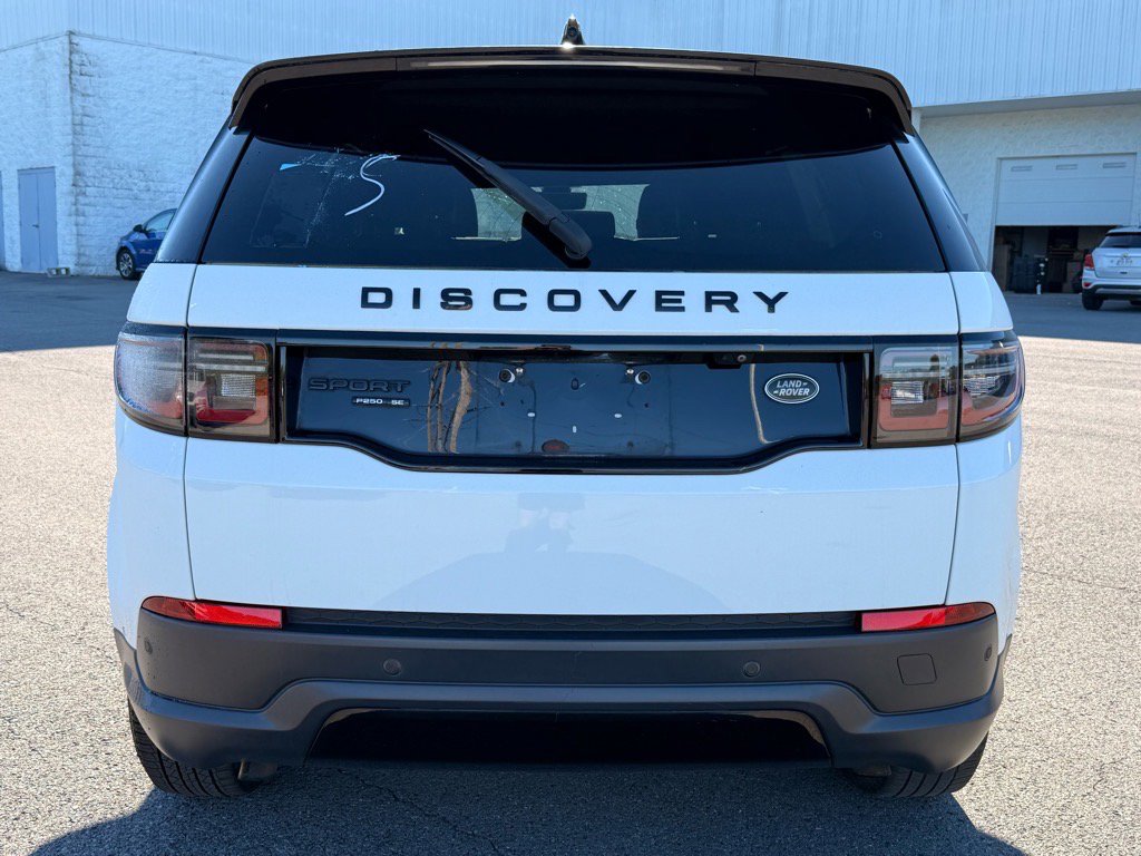 2020 Land Rover Discovery Sport SE photo 4