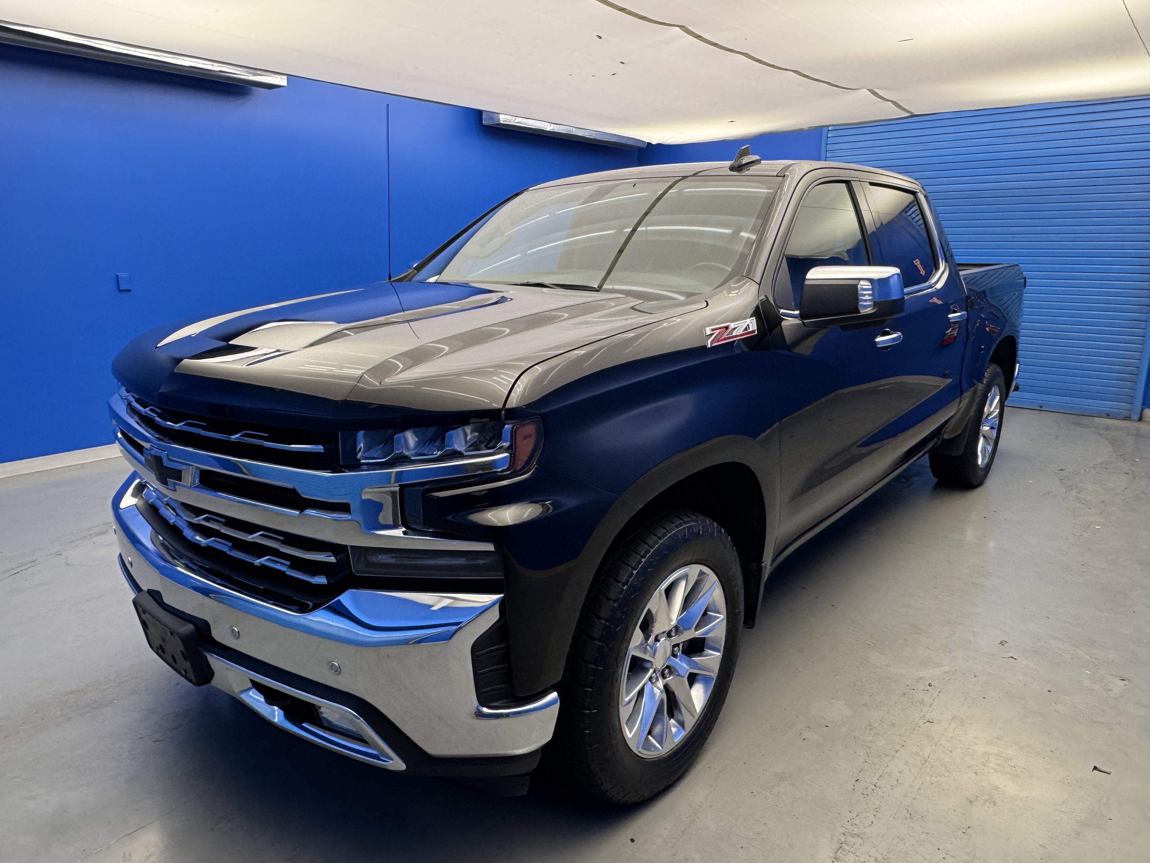 2020 Chevrolet Silverado LTZ photo 3