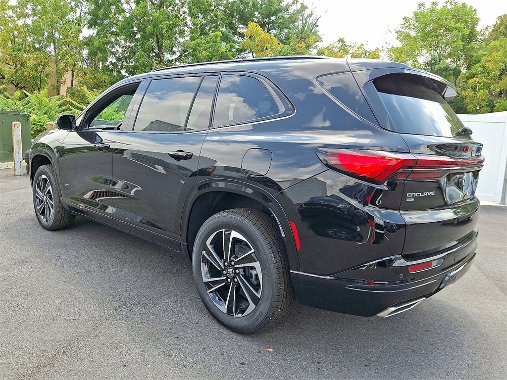 2025 Buick Enclave Sport Touring photo 3
