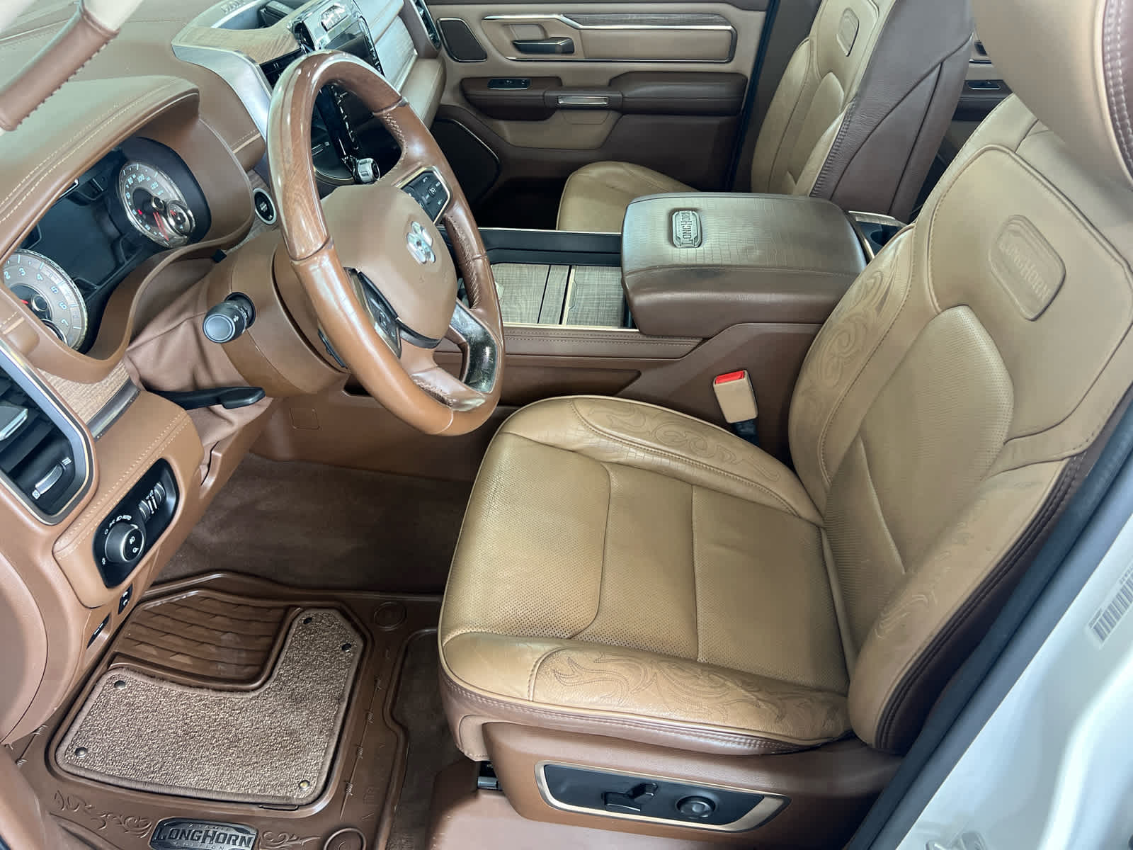 2020 Ram 1500 Longhorn photo 11