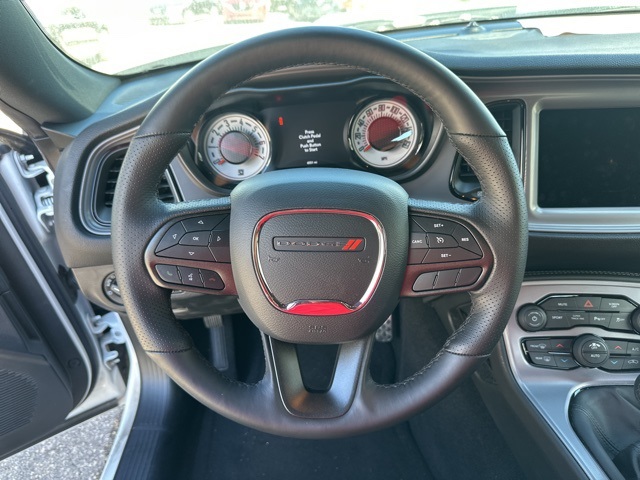 2023 Dodge Challenger R/T photo 19