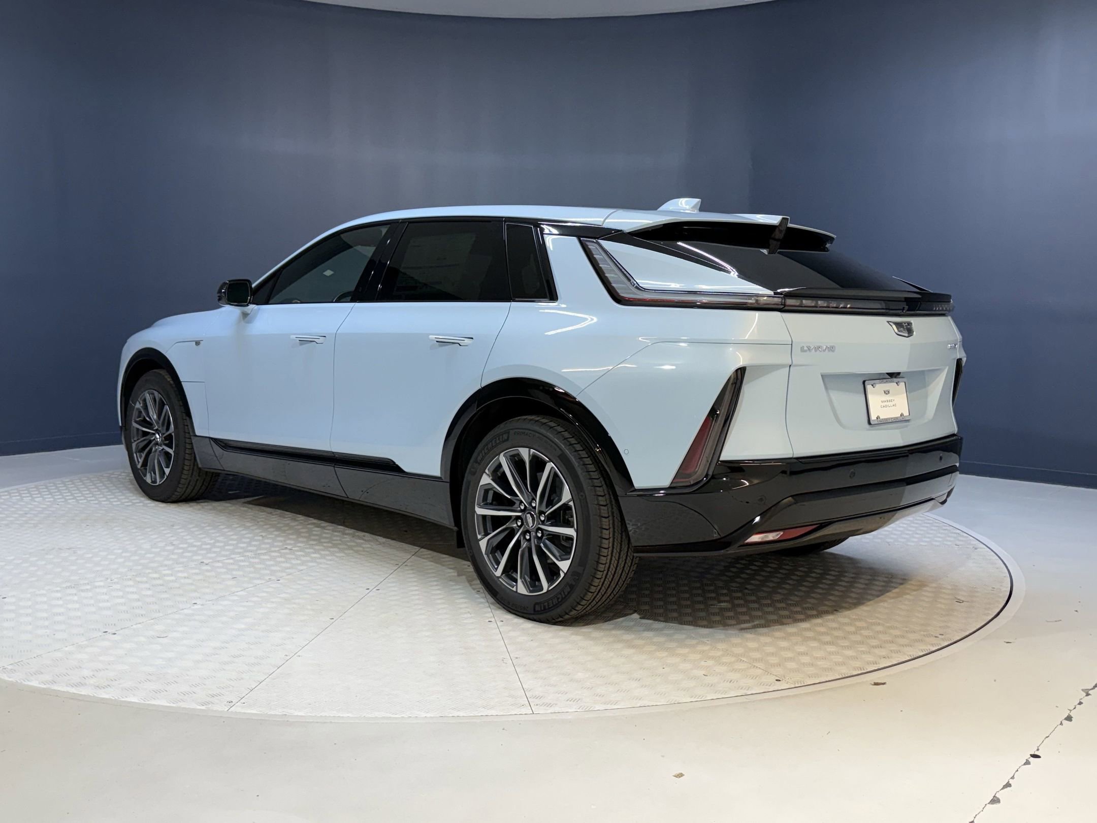 2025 Cadillac Lyriq Sport photo 3