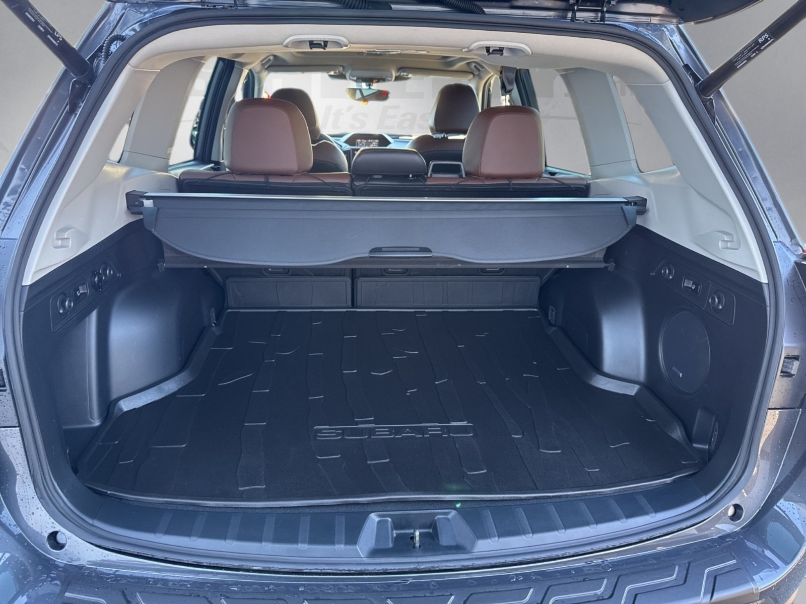 2022 Subaru Forester Touring photo 25