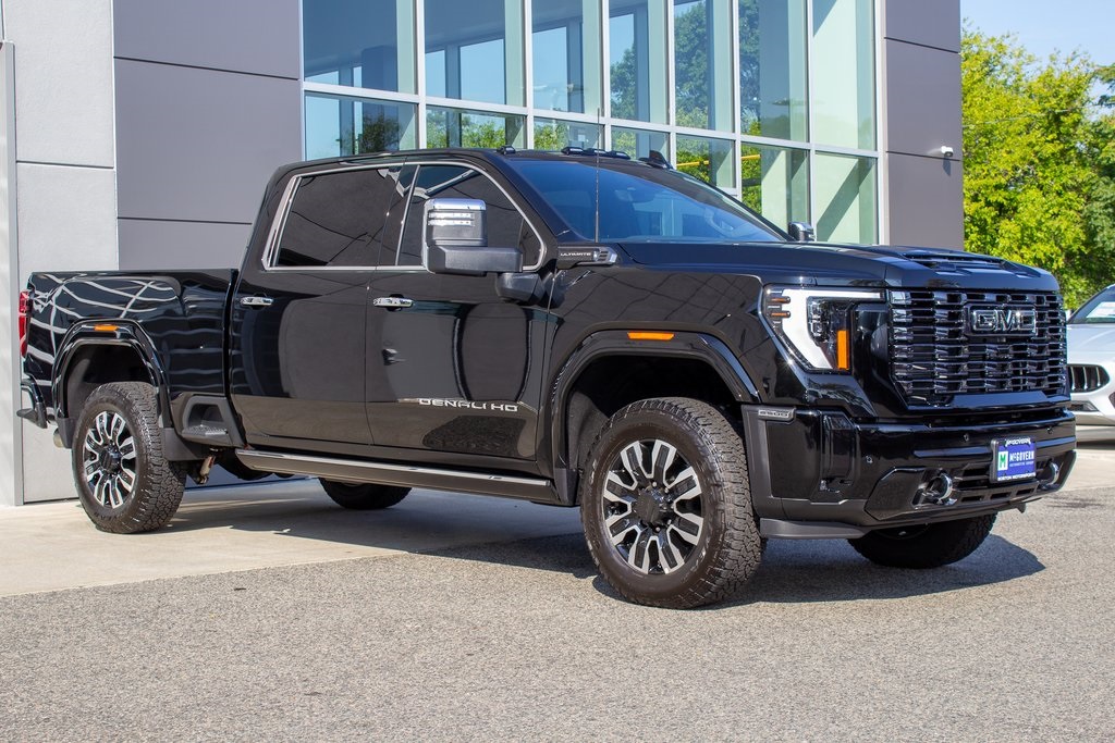 2025 Gmc Sierra 2500 HD Denali Ultimate photo 3