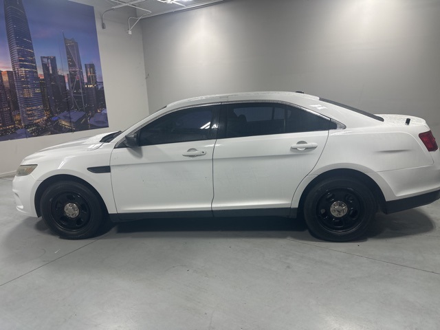 2014 Ford Taurus photo 2