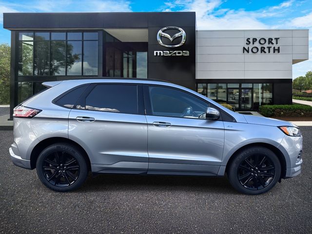 2020 Ford Edge ST photo 2