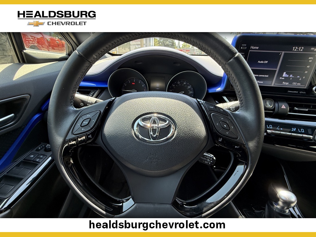 2021 Toyota C-HR XLE photo 13