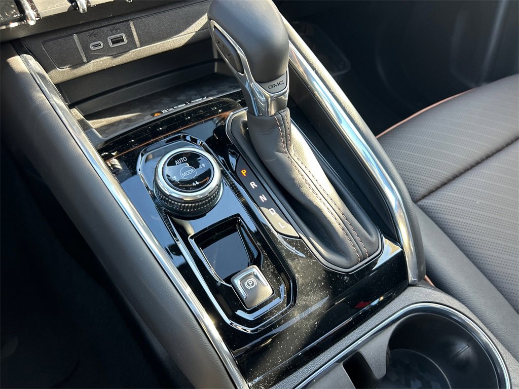 2026 GMC CANYON - Image 26