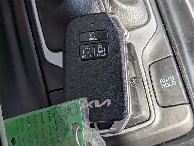 2024 Kia Carnival LX photo 33