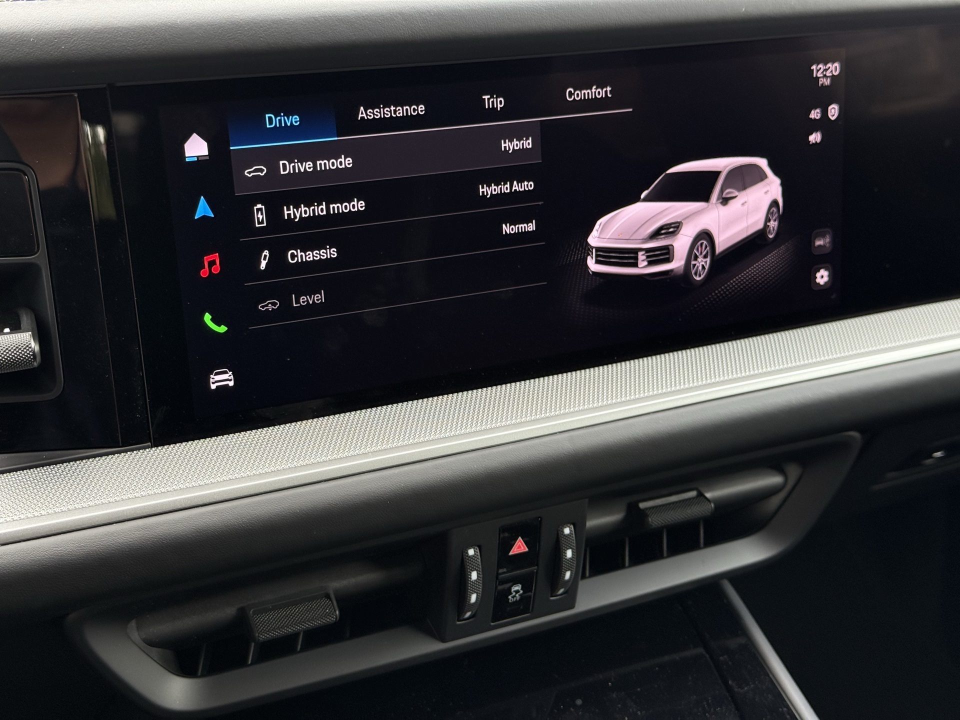 2025 Porsche Cayenne E-Hybrid S photo 18