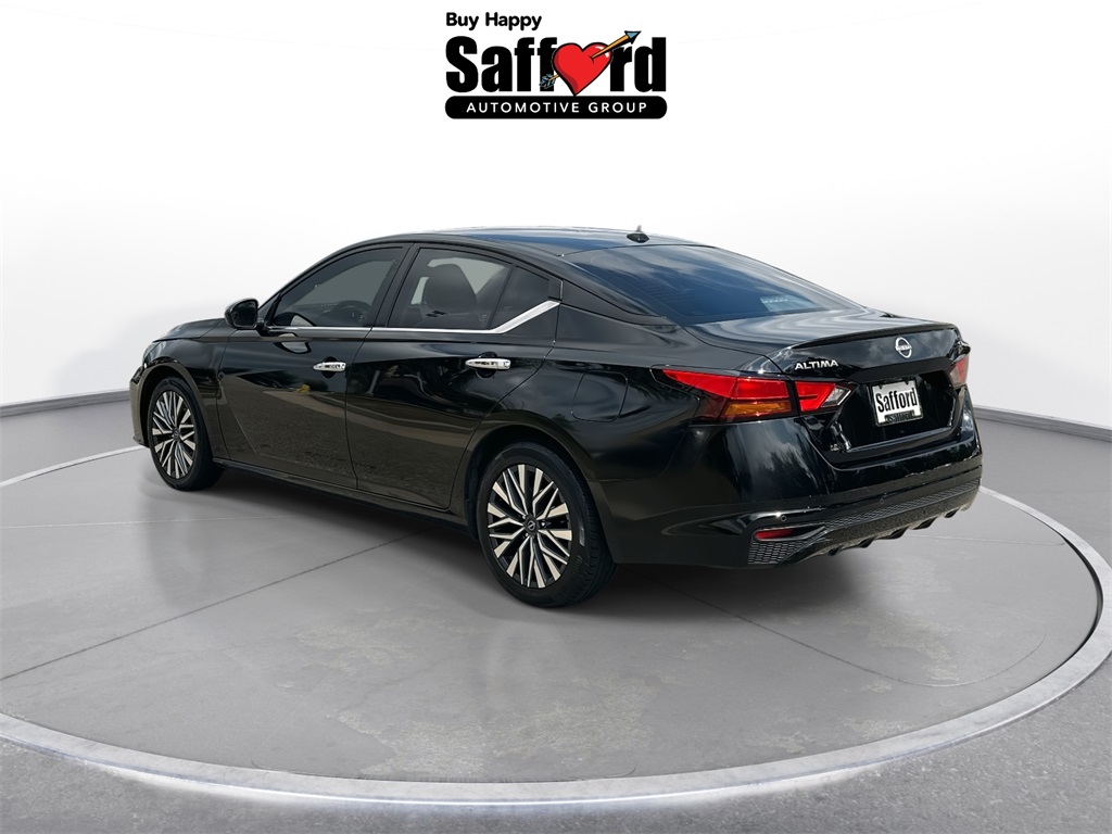 2023 Nissan Altima 2.5 SV photo 4