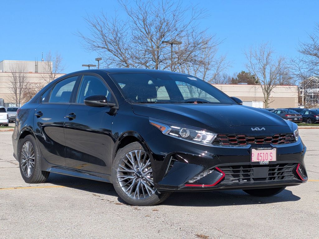 2024 Kia Forte GT-Line's photo