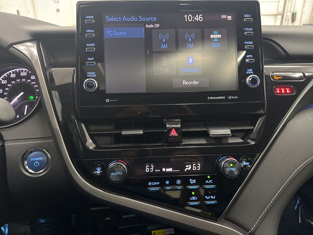 2022 Toyota Camry Hybrid XSE photo 29