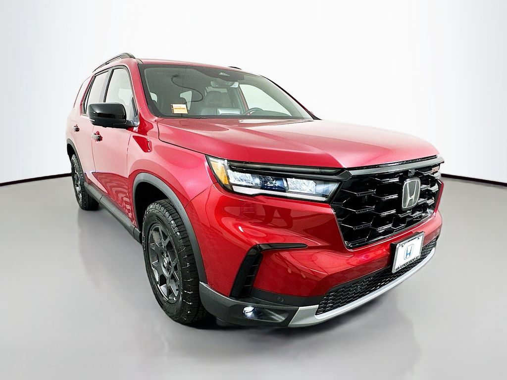 2025 Honda Pilot TrailSport photo 2