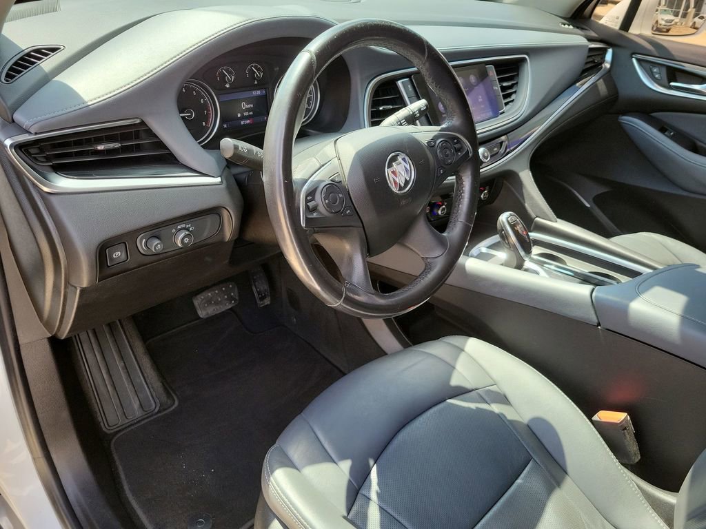 2020 Buick Enclave Essence photo 9