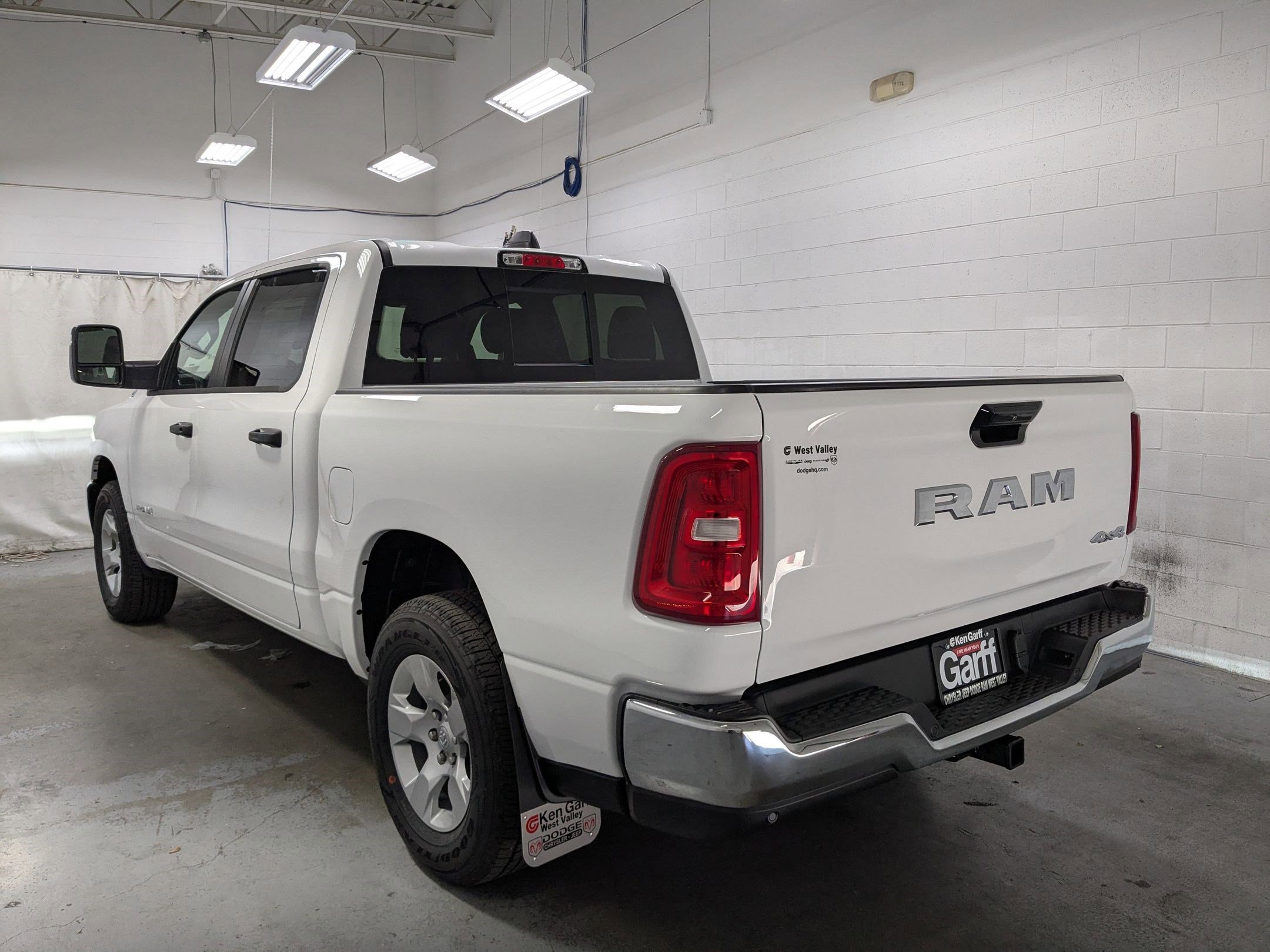2025 Ram 1500 Tradesman photo 5