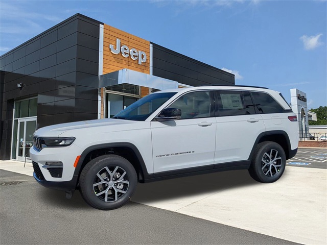 2025 Jeep Grand Cherokee Limited photo 4