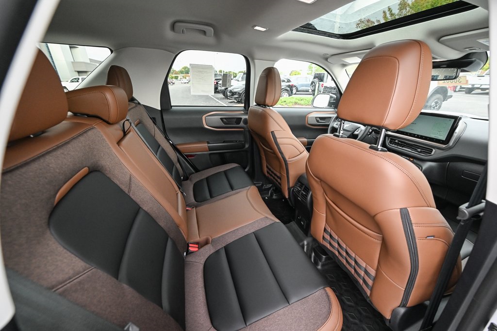 2025 Ford Bronco Sport Outer Banks photo 18