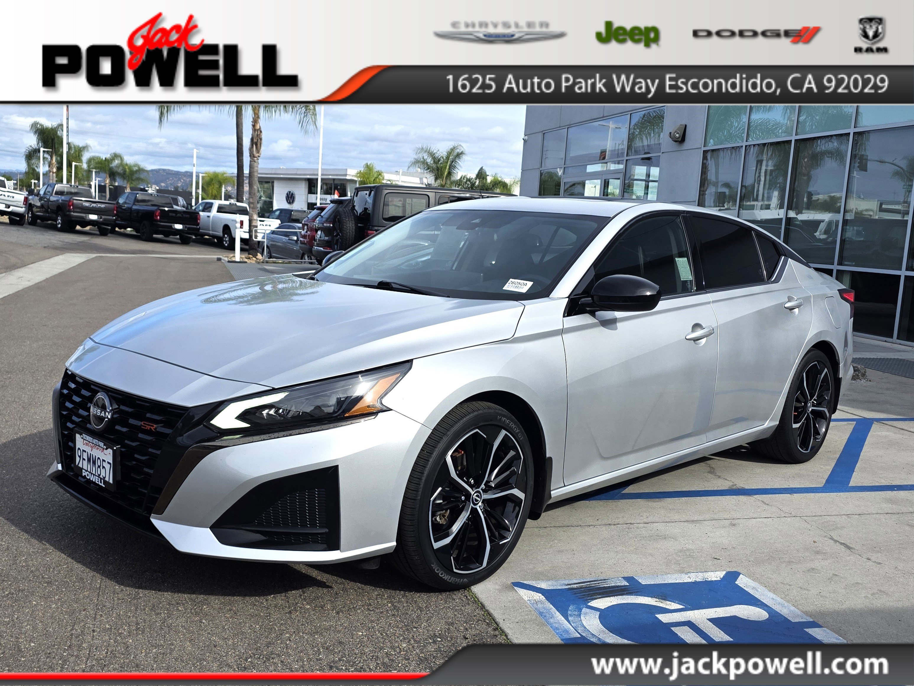 2023 Nissan Altima SR