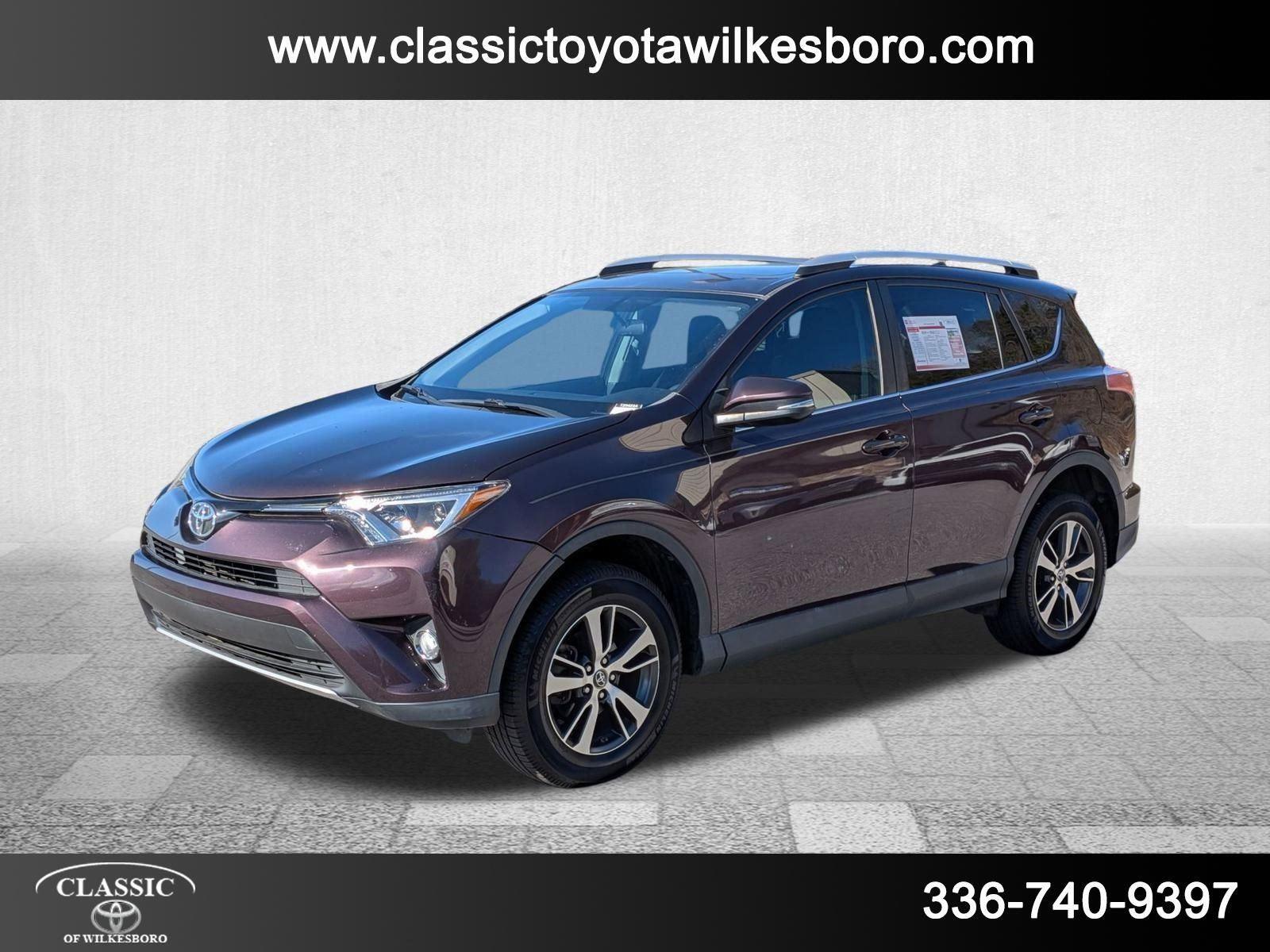 2016 Toyota RAV4 XLE's photo