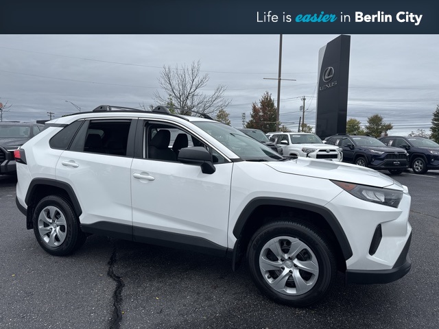 2020 Toyota RAV4 LE