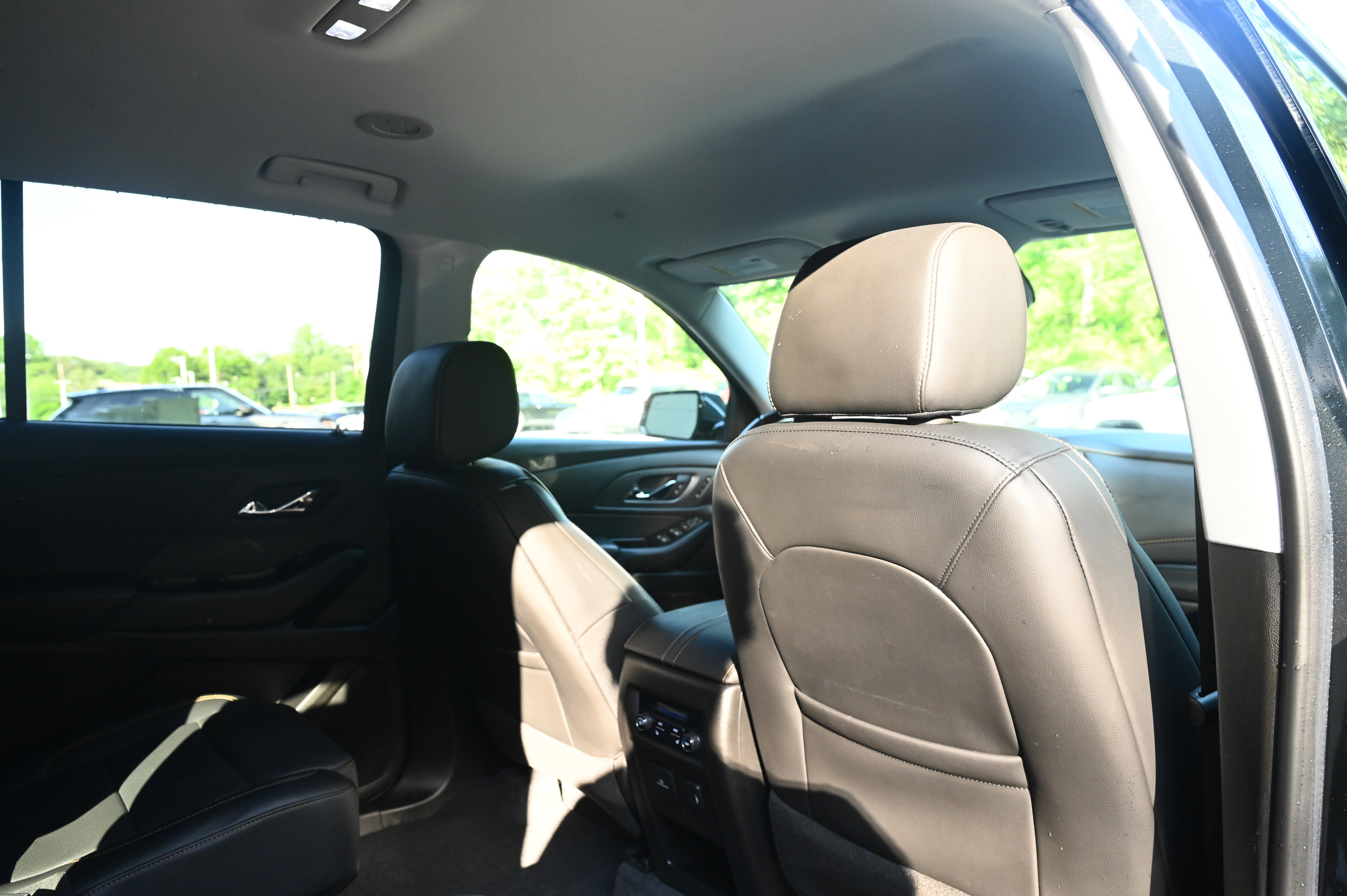 2020 Chevrolet Traverse Premier photo 24