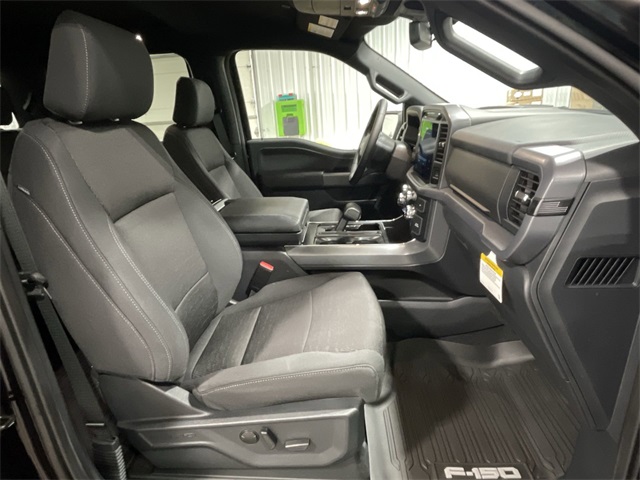 2025 Ford F-150 XLT photo 25