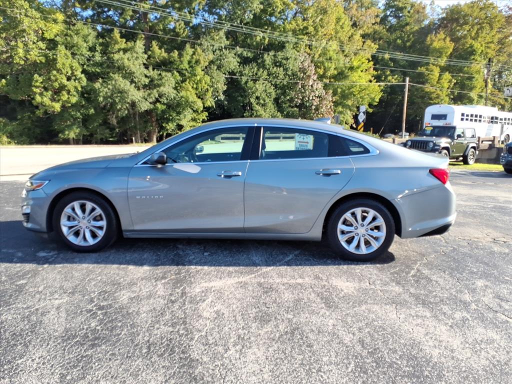 2024 Chevrolet Malibu 1LT photo 3