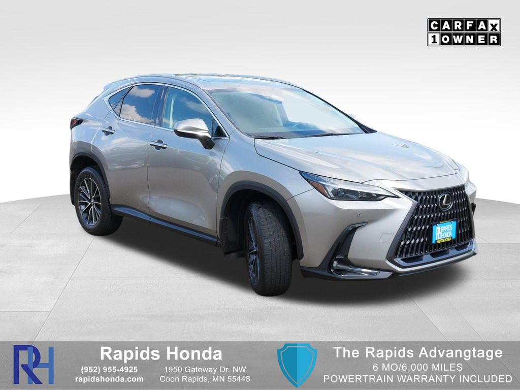2022 Lexus NX 350's photo