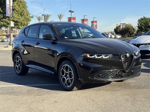 2025 Alfa Romeo Tonale Base's photo