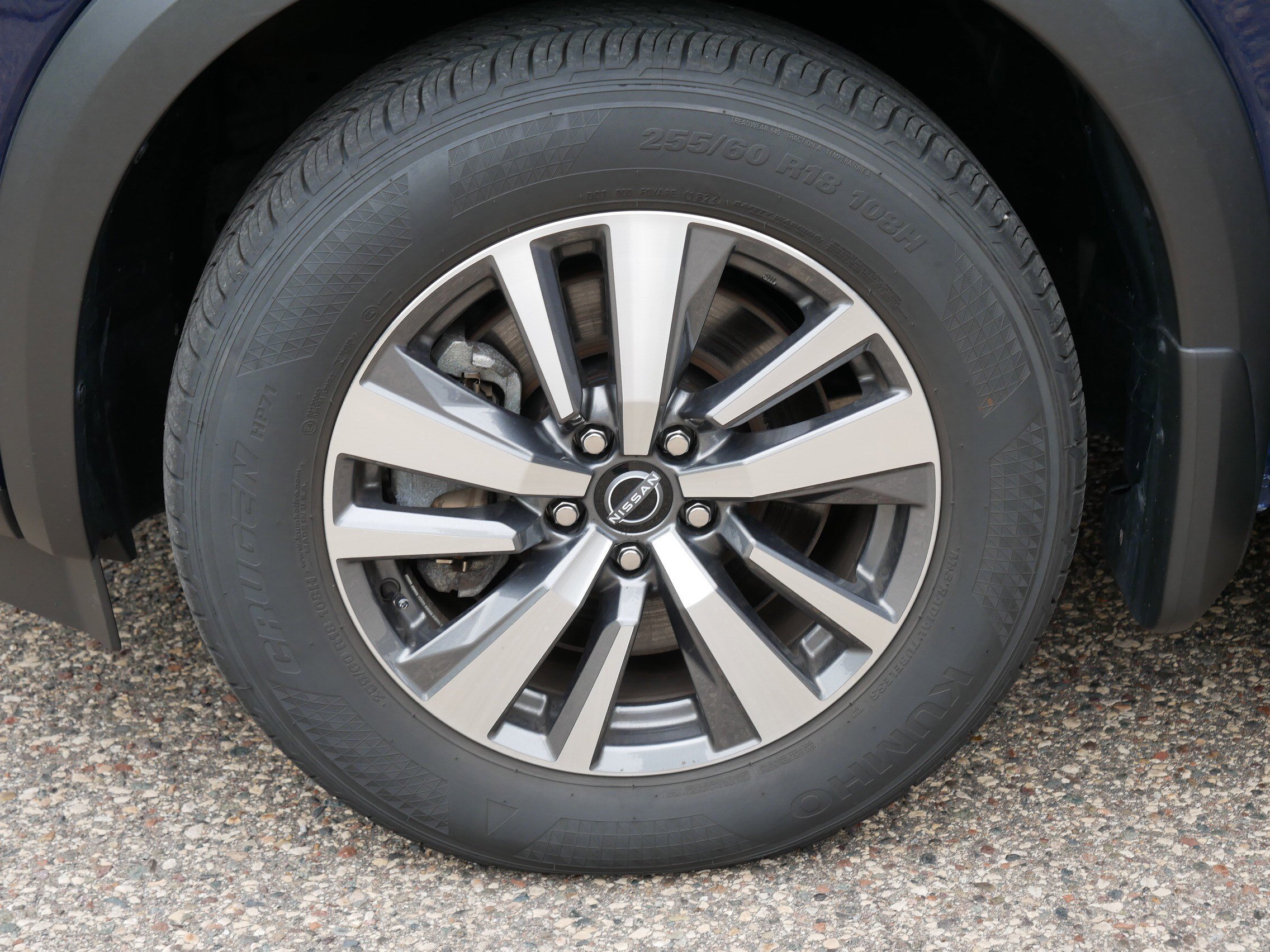 2024 Nissan Pathfinder SL photo 15