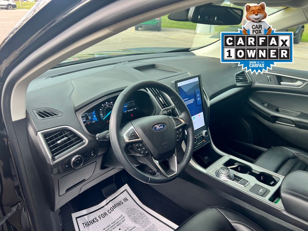 2024 Ford Edge SEL photo 3