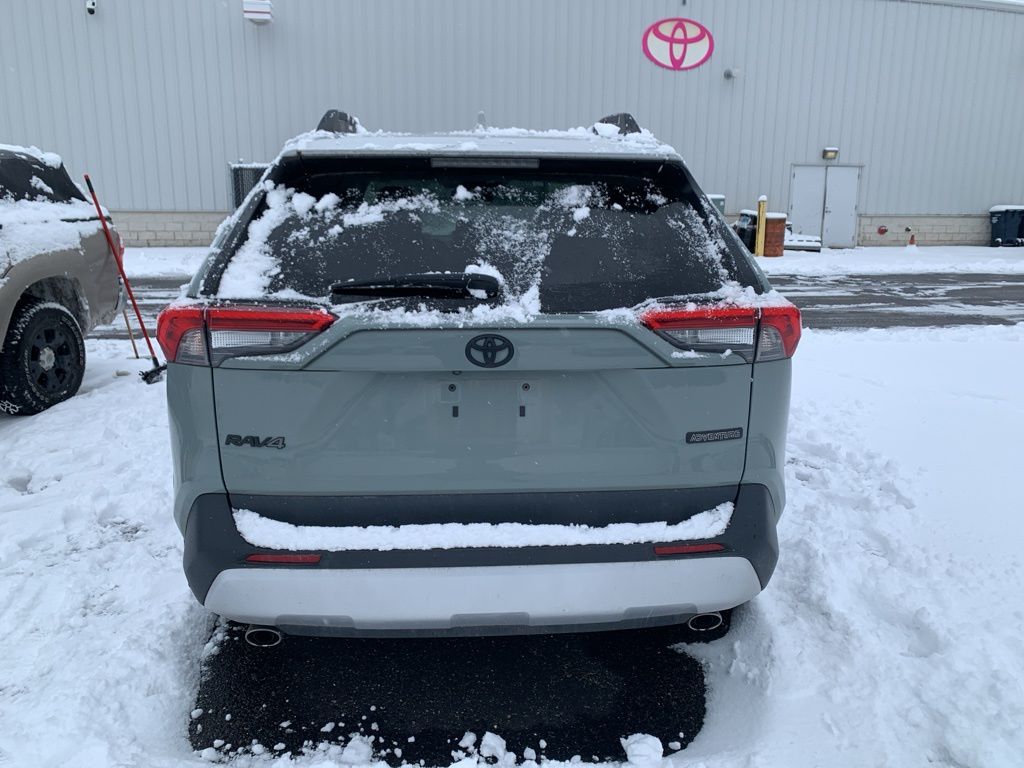 2022 Toyota RAV4 Adventure photo 3