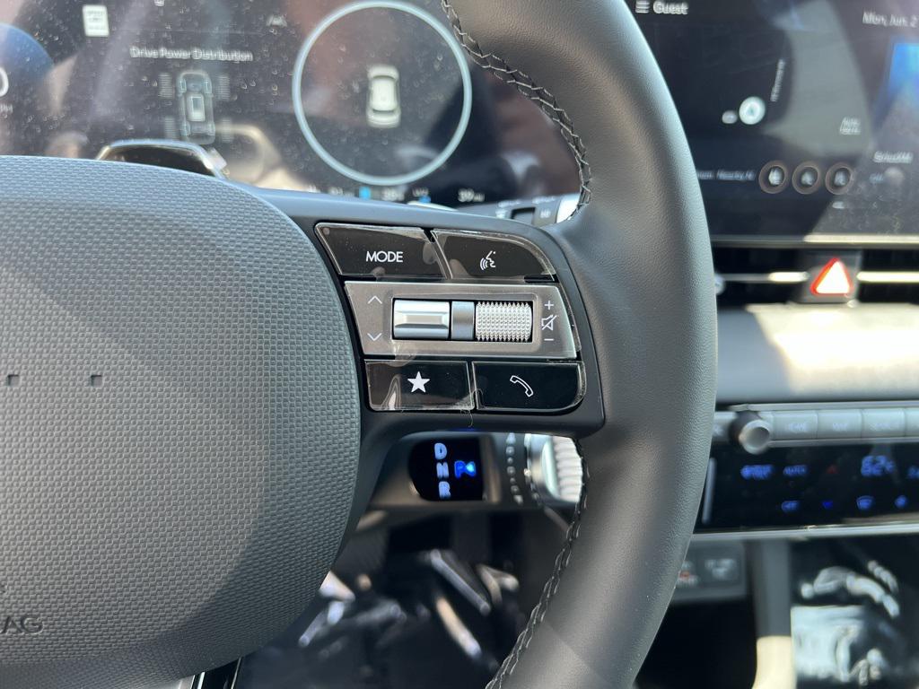 2025 Hyundai Ioniq 5 SEL photo 16
