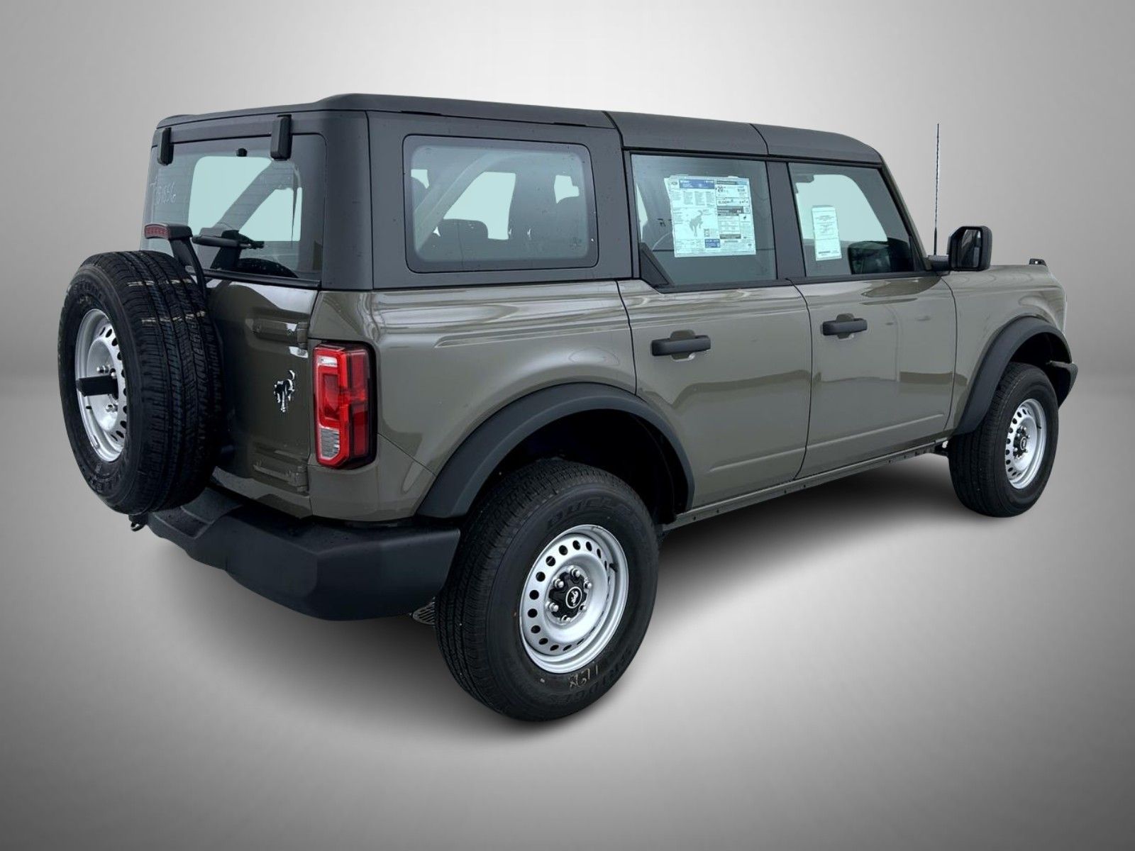 2025 Ford Bronco Base photo 5