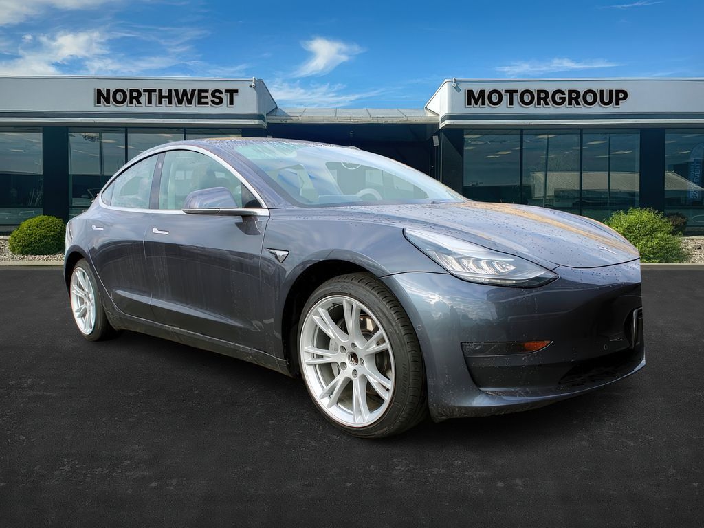 2018 Tesla Model 3 Long Range's photo