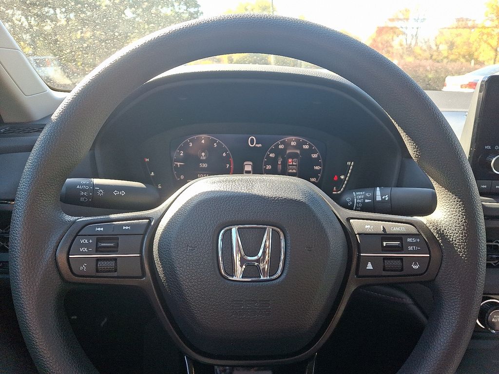 2025 Honda Accord LX photo 9