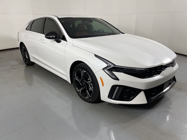 2026 Kia K5 GT-Line photo 2