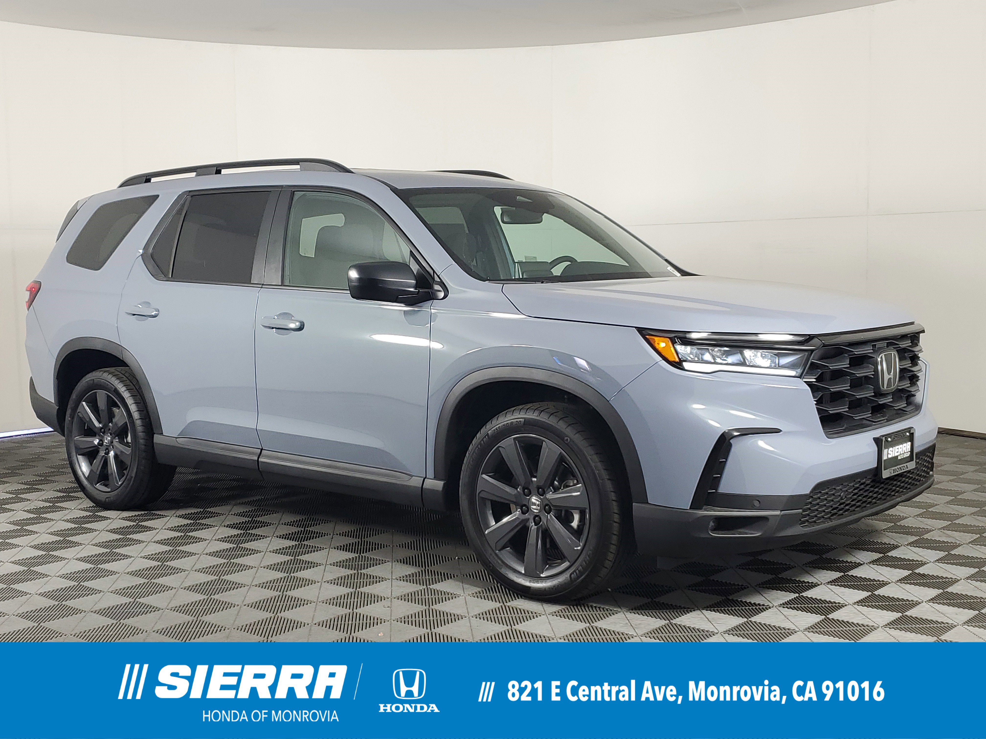 2025 Honda Pilot Sport's photo