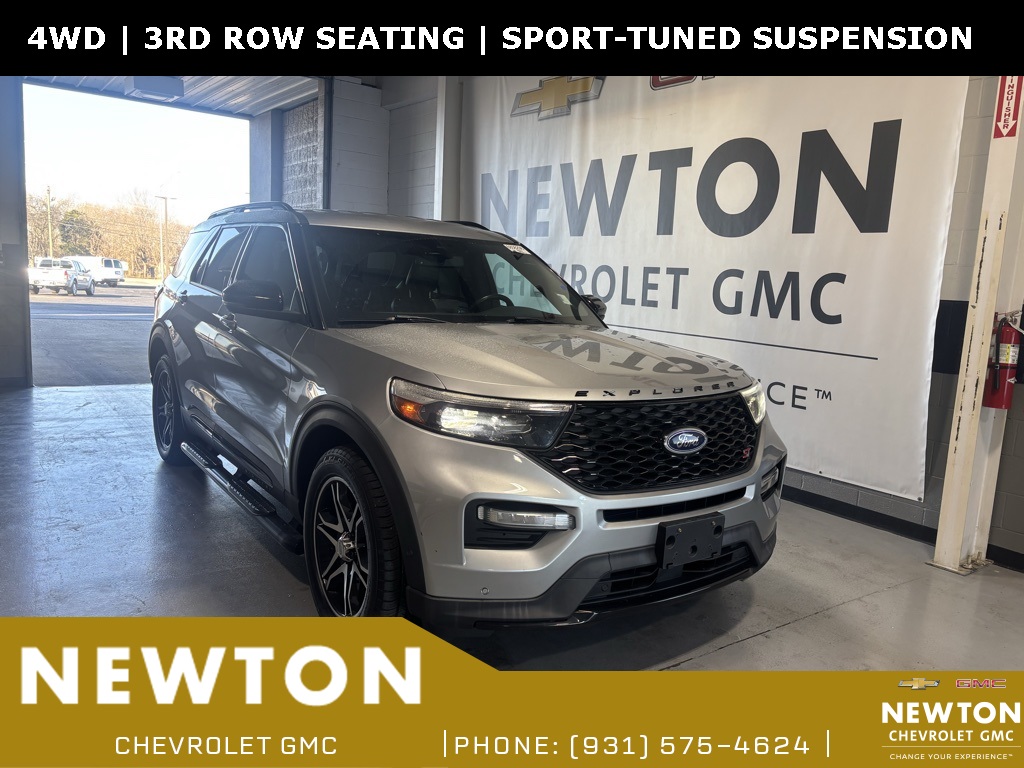 2020 Ford Explorer ST's photo