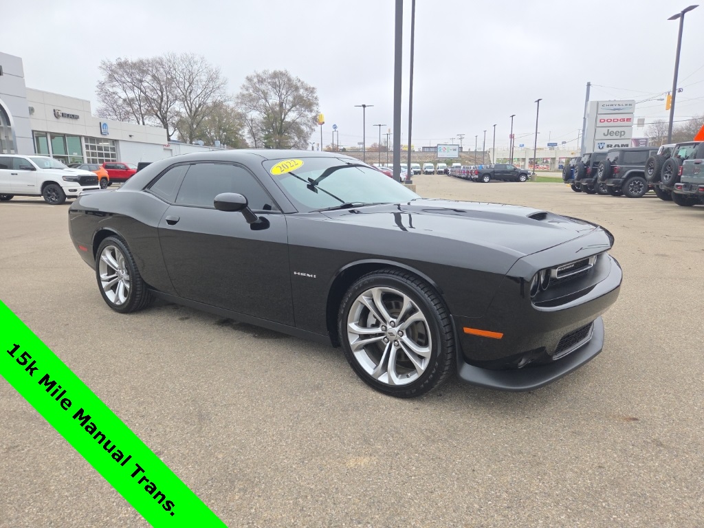2022 Dodge Challenger R/T's photo
