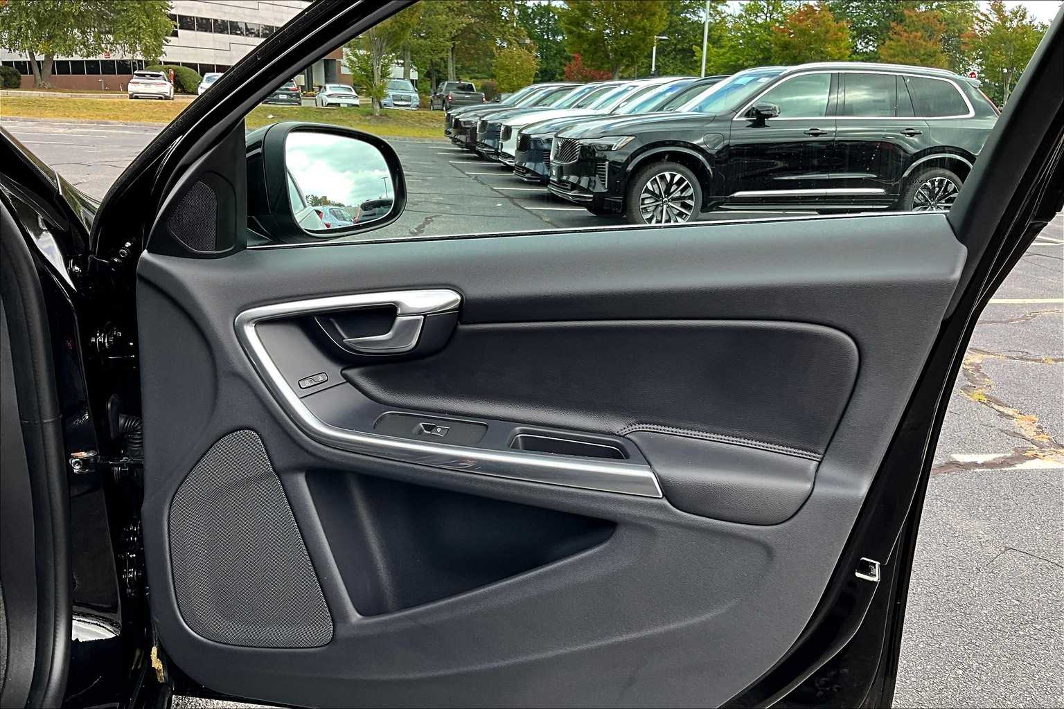 2013 Volvo S60 T5 Premier photo 20