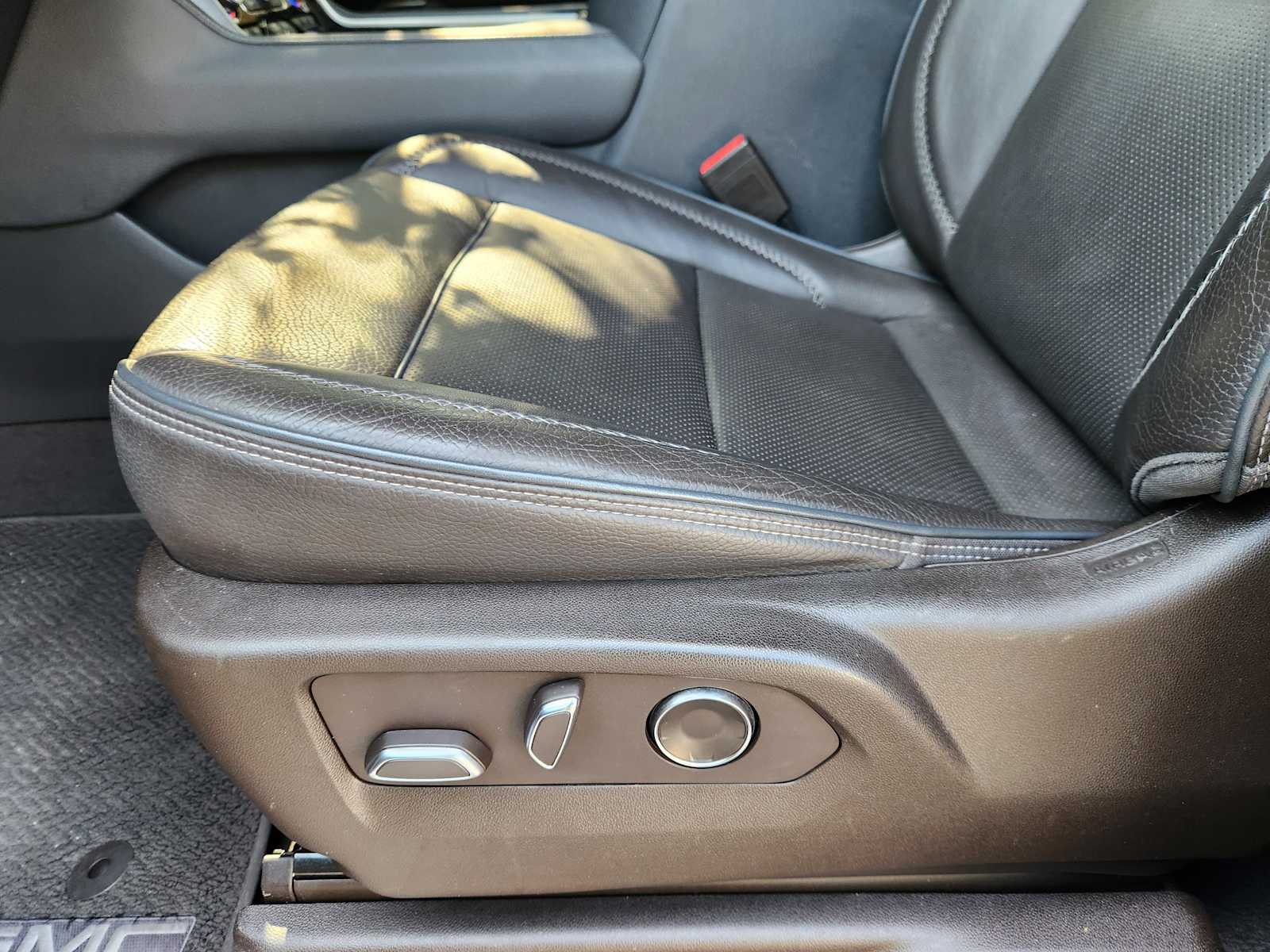 2021 Gmc Yukon Denali photo 20