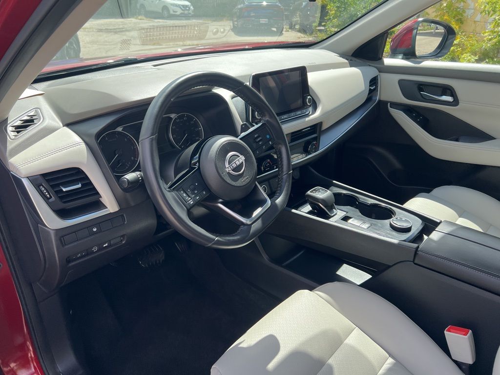 2023 Nissan Rogue SV photo 6